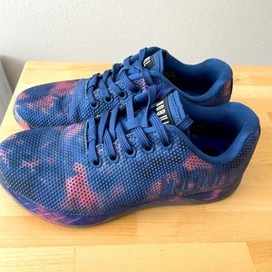 Nobull Trainers-size W 6.5